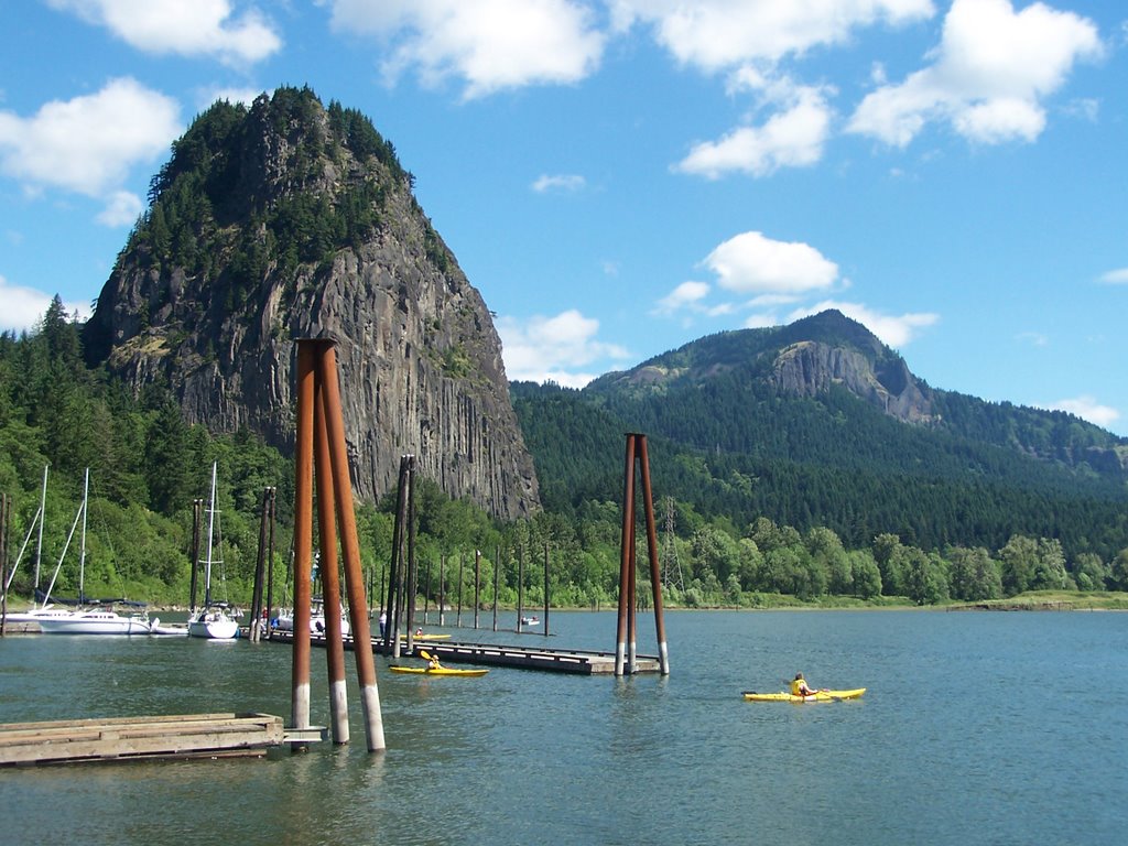 Beacon Rock by Nemlander