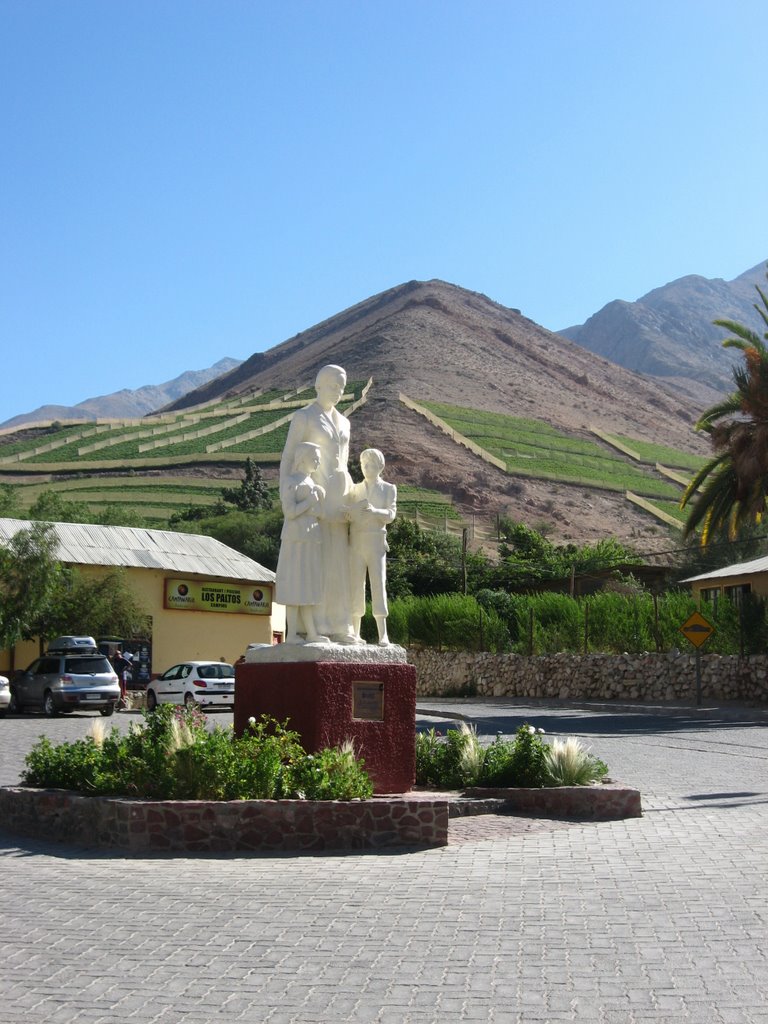 Monumento Gabriela mistral by Felipe Villarroel Ri…