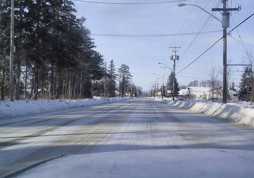 Lakeshore Drive, North Bay - winter by LakeNipissing