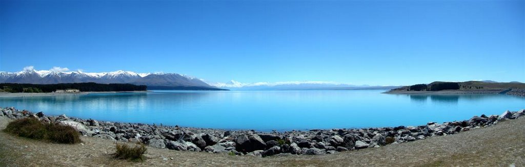 Lake Pukaki by grovesmuk