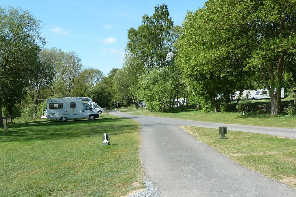 Presthope Caravan Club Site, near Much Wenlock, Shropshire by Linbery