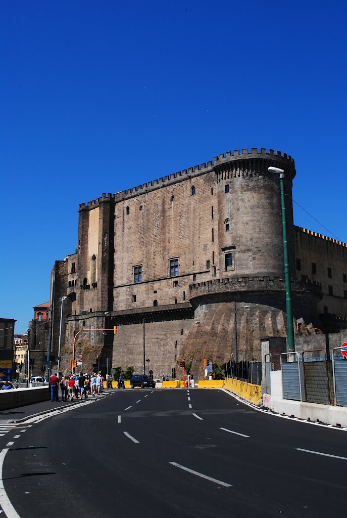 CASTEL NUOVO NAPOLI by LUCIO G. LOBO JÚNIOR