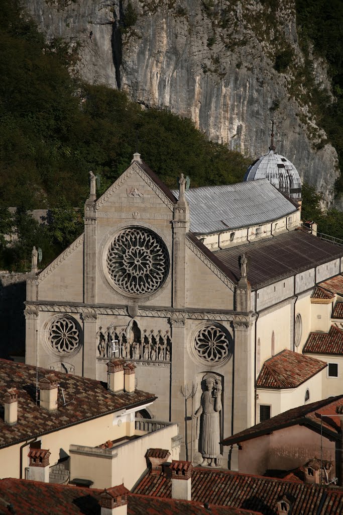 Duomo di Gemona del Friuli, Gemona del Friuli, Friuli-Venezia Giulia, Italia by Hans Sterkendries