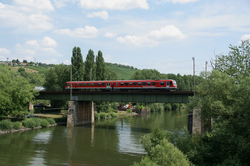 Im Süden von Würzburg liegt diese Mainbrücke by MaloryPink