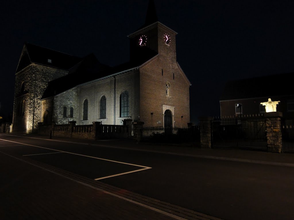 Kerk Ubachsberg Voerendaal~Holland by Ron Stachowiak