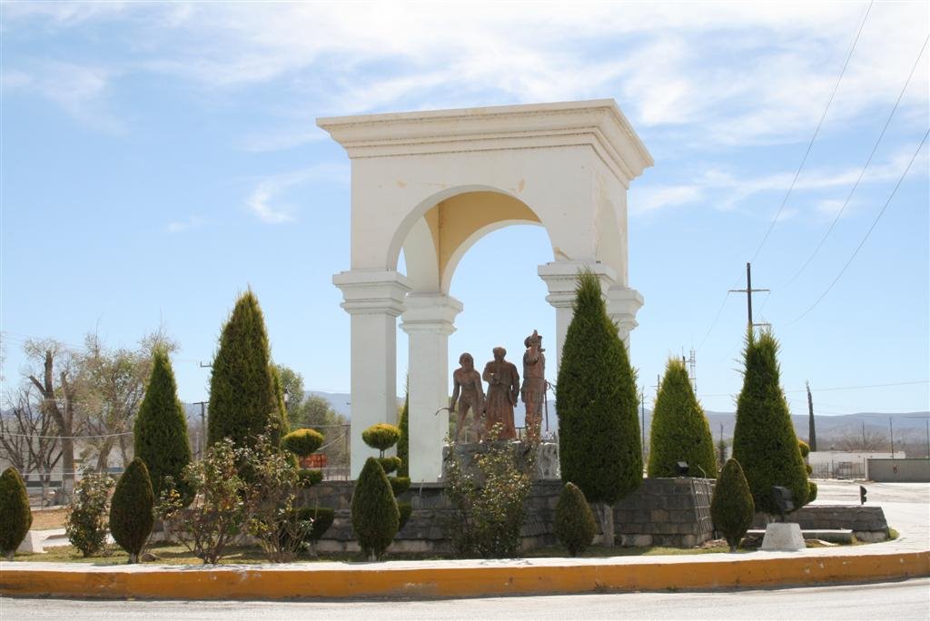 Monumento a la Fundación de Parras by Fernando del Real G