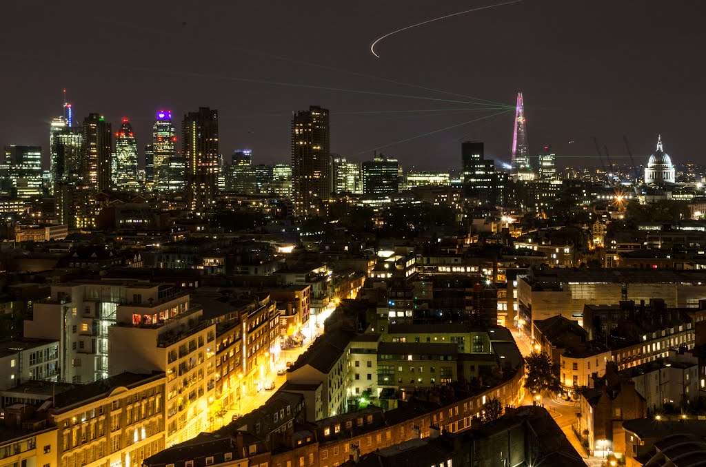 Panorama of City of London during The Shard's opening laser show by Alexander Kachkaev