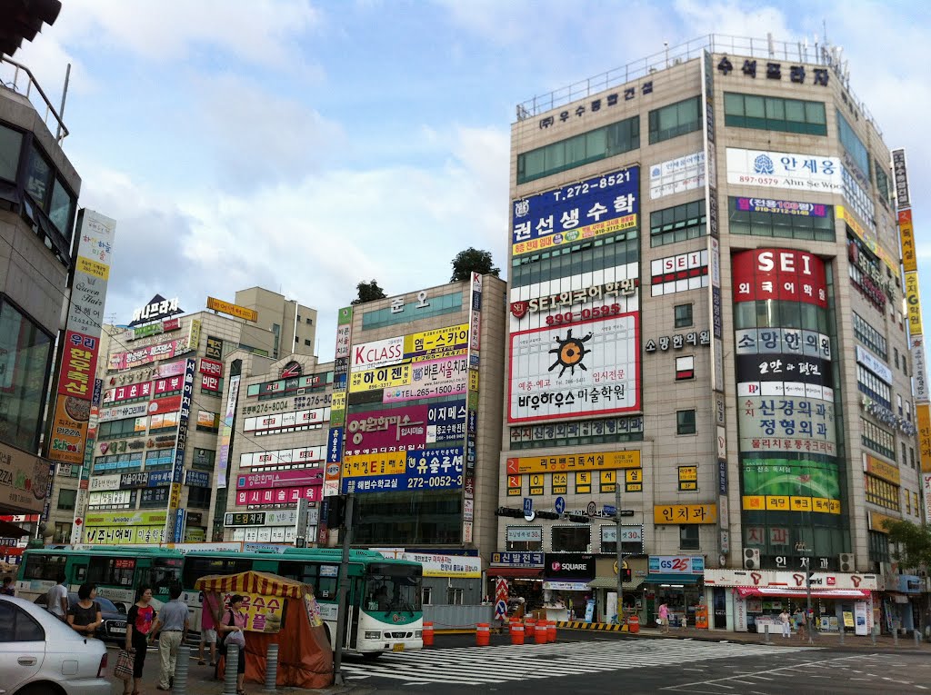 Pungdeokcheon Rd. 풍덕천로 by plumgarden