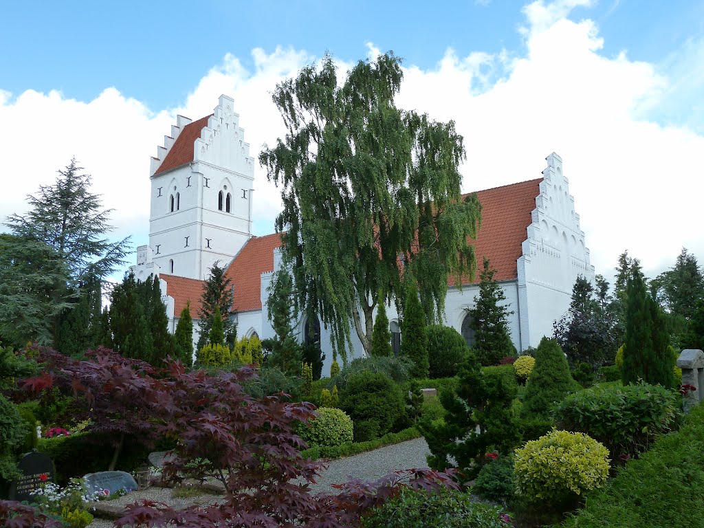 Herlufmagle Kirke by lhoffc