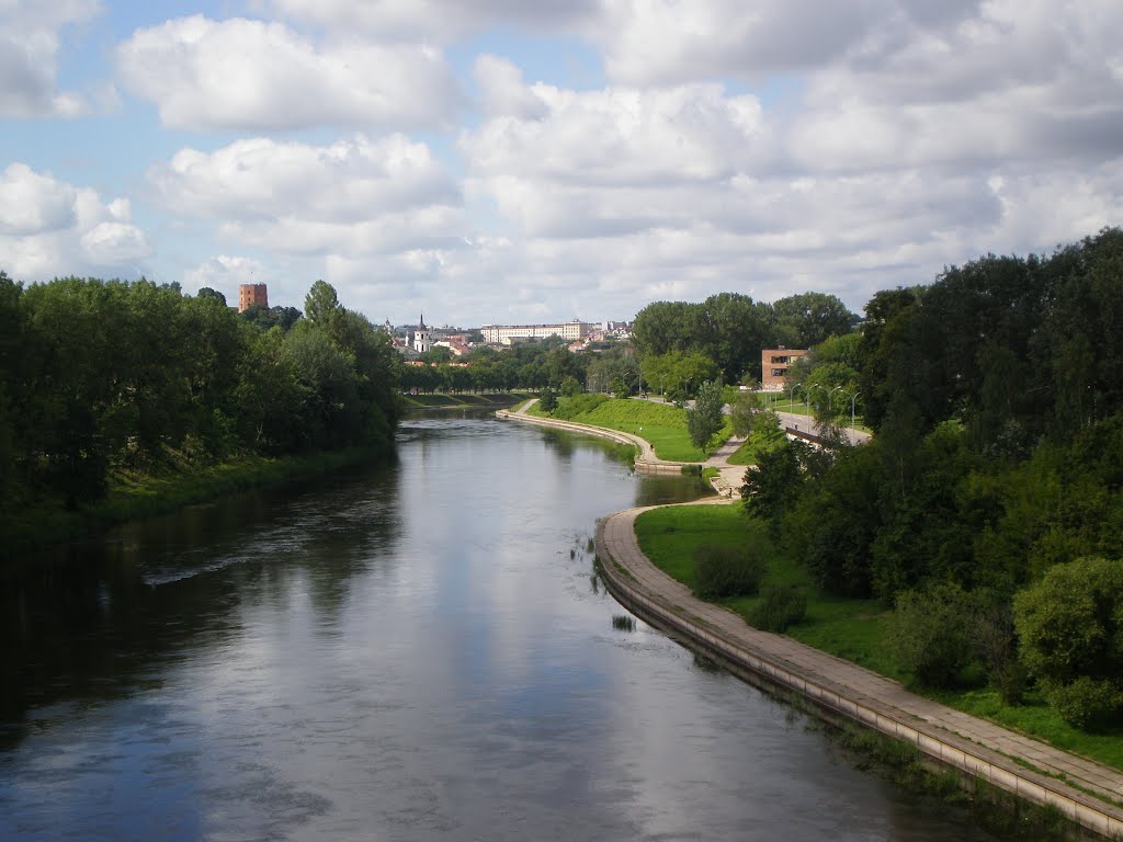 Neris - Vilniaus gaivi puošmena. Neris River - Vilnius fresh decoration. by Gintarele