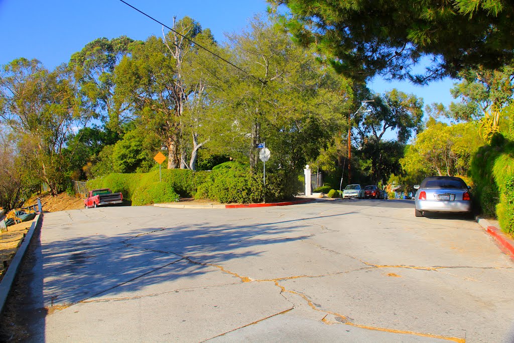 Sights along Cerro Gordo St., Elysian Heights, Los Angeles, CA by MICHAEL  JIROCH  &  www.michaeljiroch.com