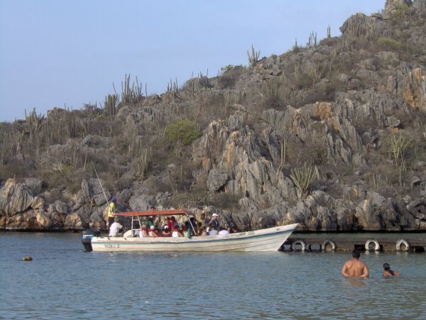 Isla El Faro - Parque Nacional Mochima edo. Anzoátegui by J. Carlos Gámez