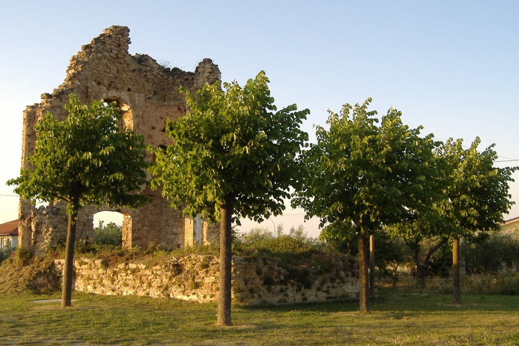 Orsogna, rudere di chiesa by Fabio Fadda