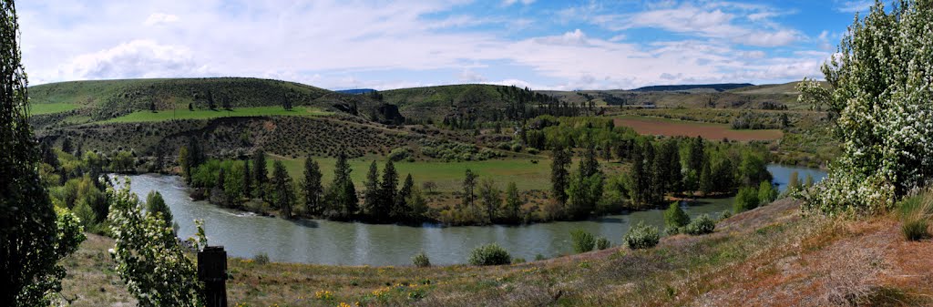 Yakima River by C. Harmon