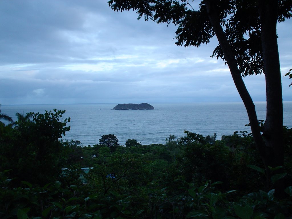 Pacific Ocean - Manuel Antonio by bdavis1109