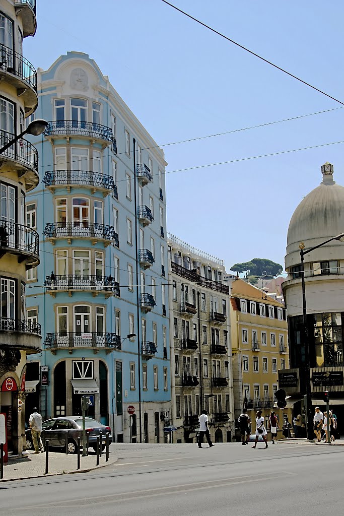 Lisbon street by teresat