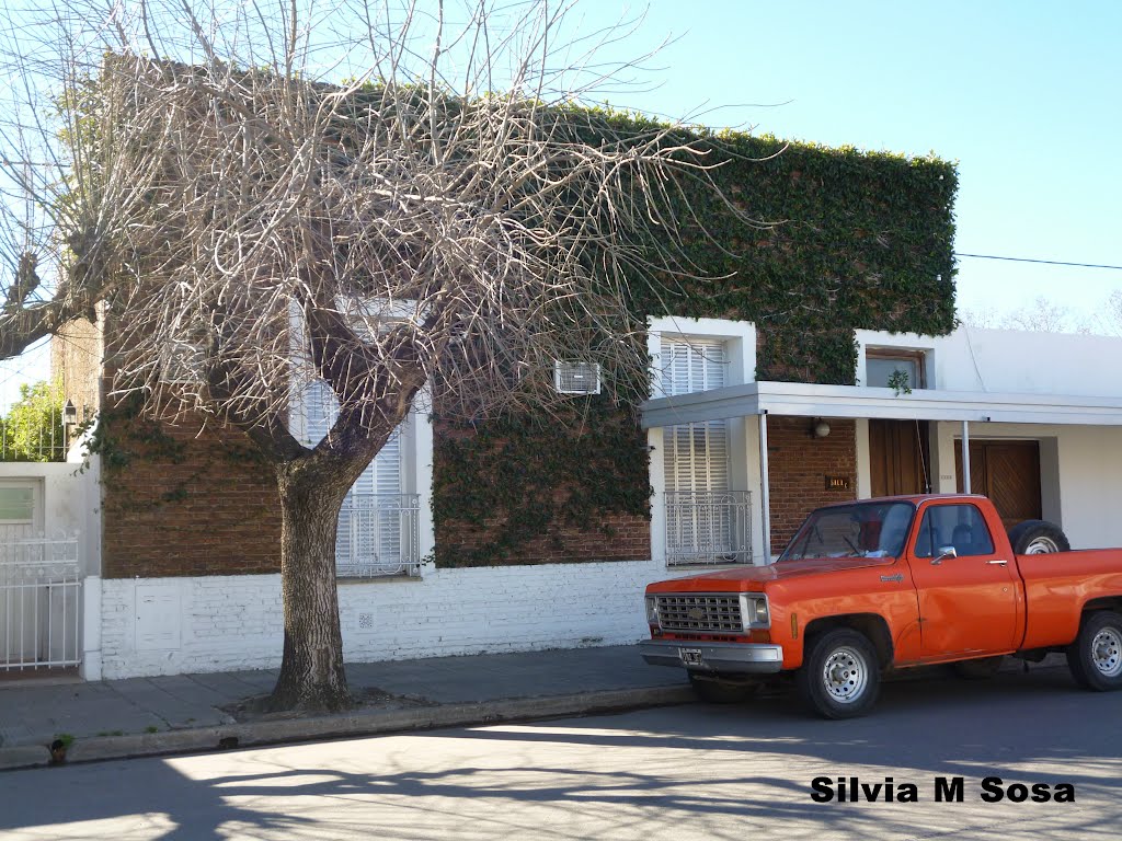 Casa donde vivió Florencio Constantino. Bragado by silviamsosa