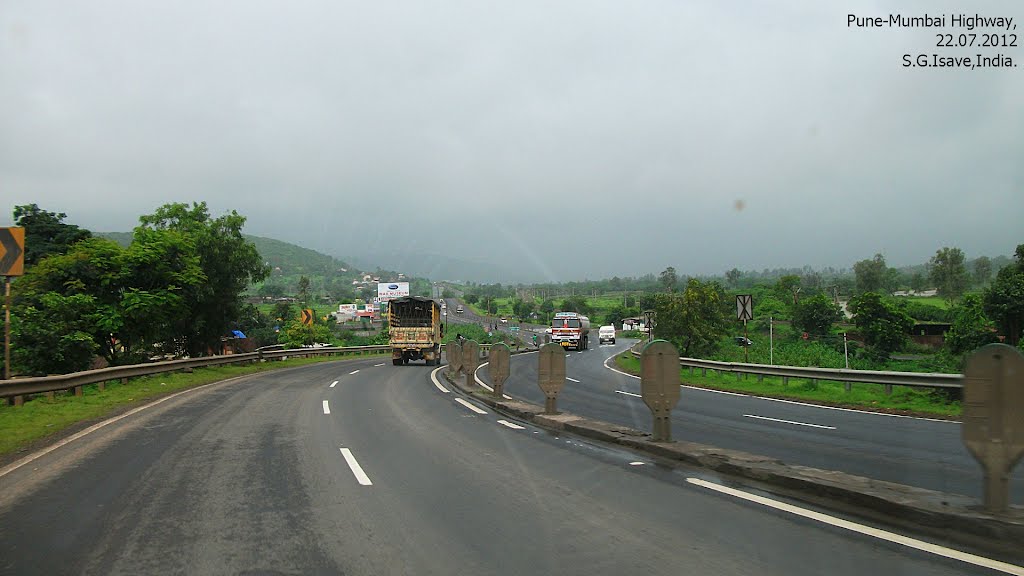 Pune Mumbai National Highway by Suresh.G.Isave