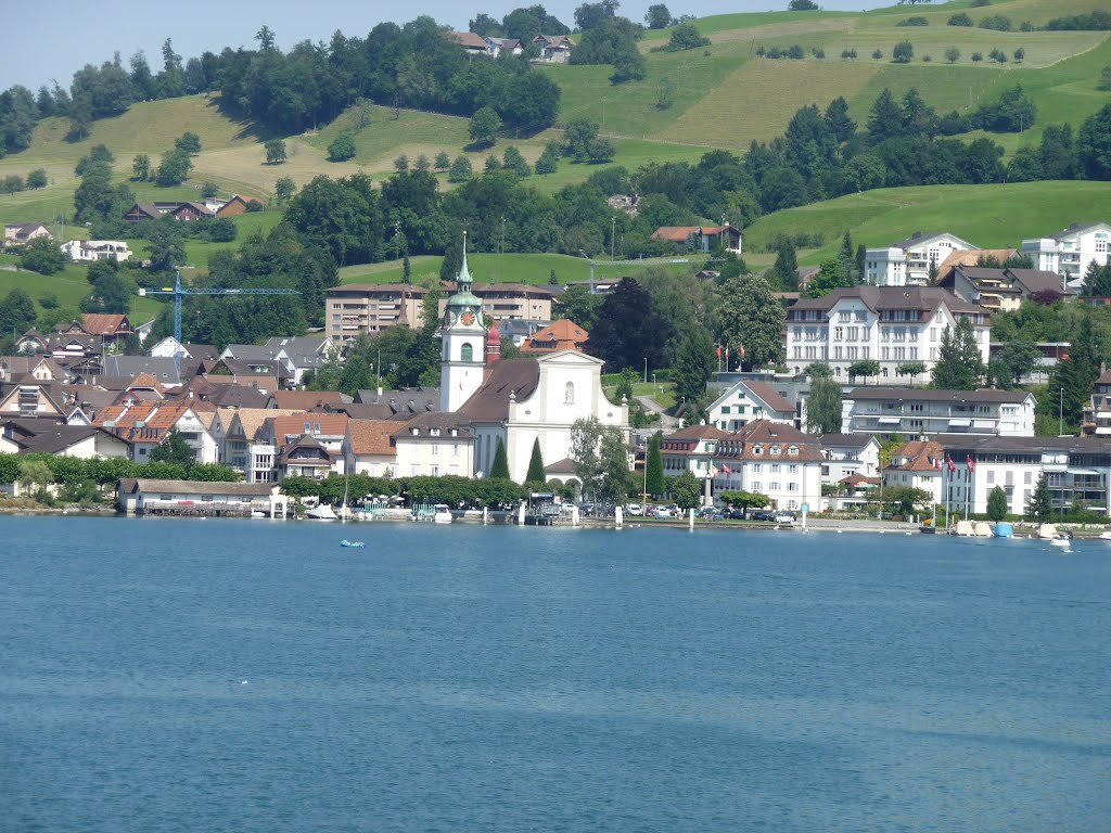 Blick auf Küssnacht mit Kirche by bienenritter