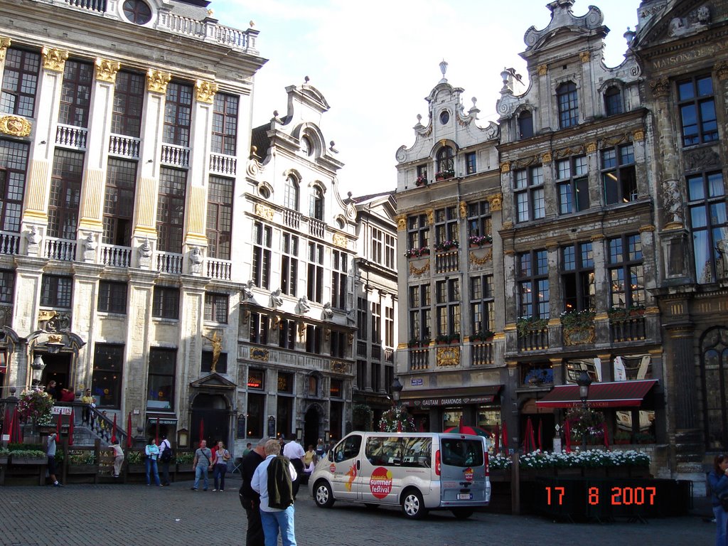 Bruxelles - Grand Place by Cristian PATRASCU