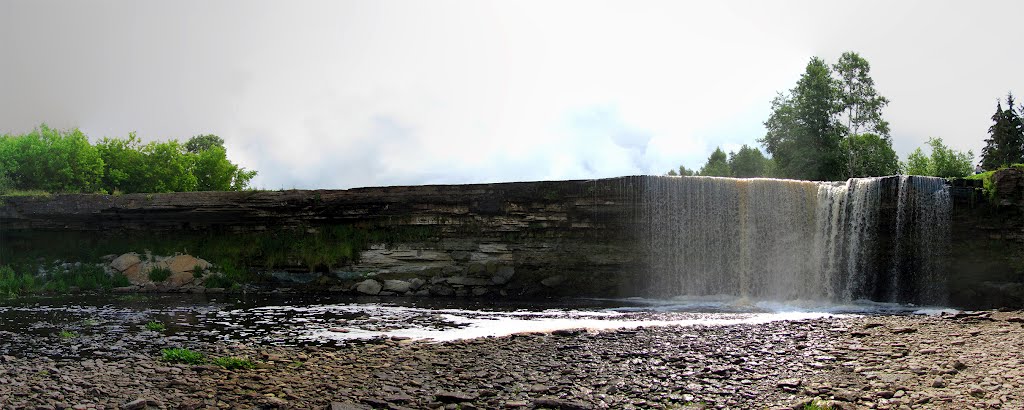 Jagala waterfall by Oleg Ivanov (Riga, Latvia)