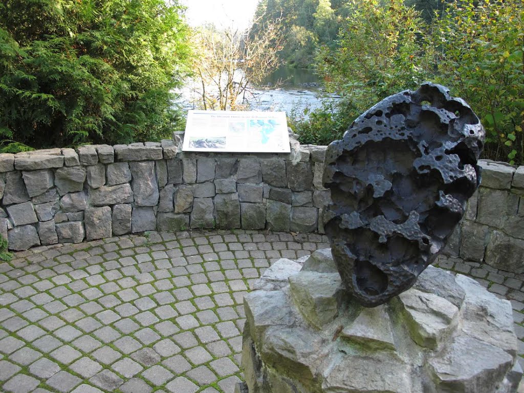 Scaled-down replica of Willamette meteorite. The meteorite was "found" in 1902 on a nearby hillside, after being deposited up there after riding an iceberg from Canada on a Missoula Flood. Check wikipedia for amazing deets. by "Histories & Mysteries of the Columb