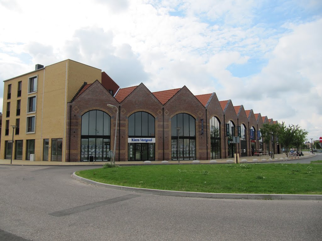 Nieuwveen shopping center by Willem Nabuurs