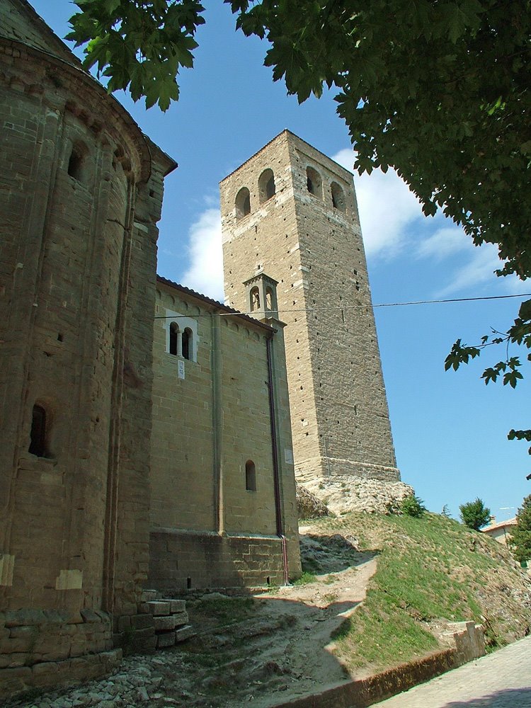 2006 - Campanile della Basilica a San Leo by ♥ stazio vinicio