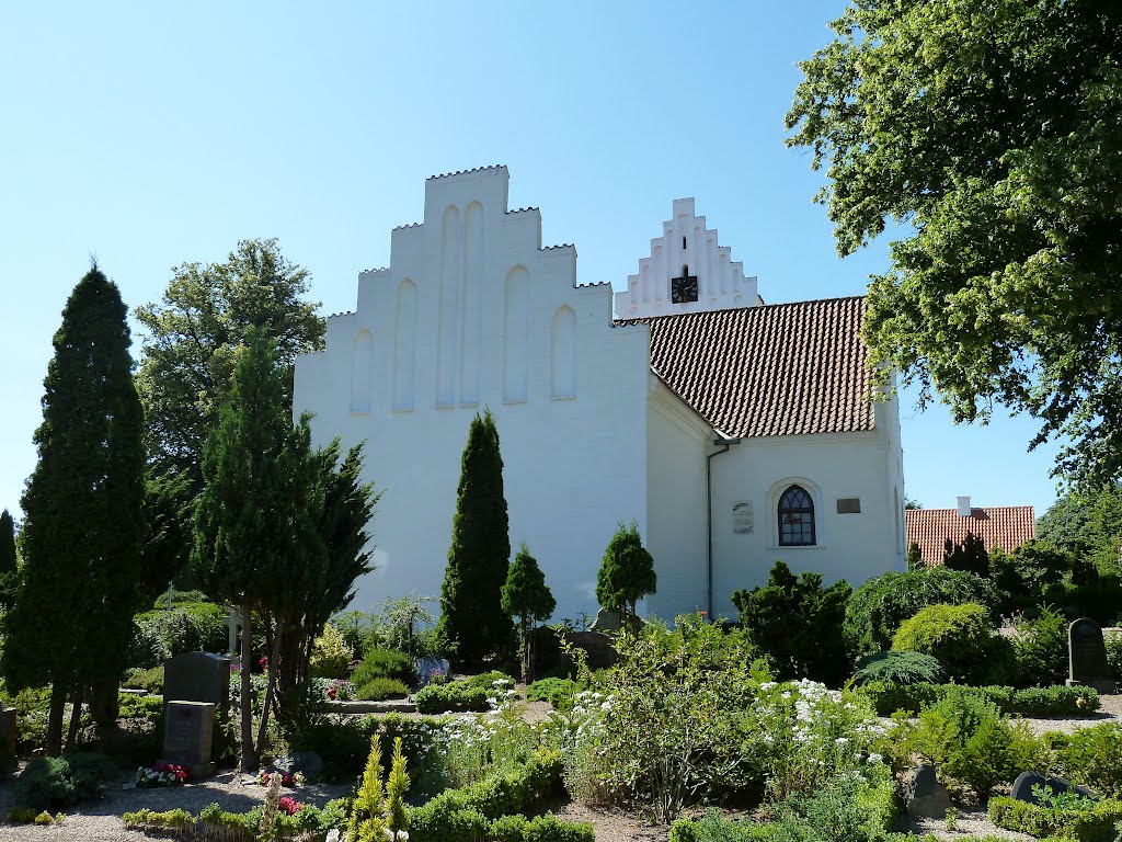 Soderup Kirke by lhoffc