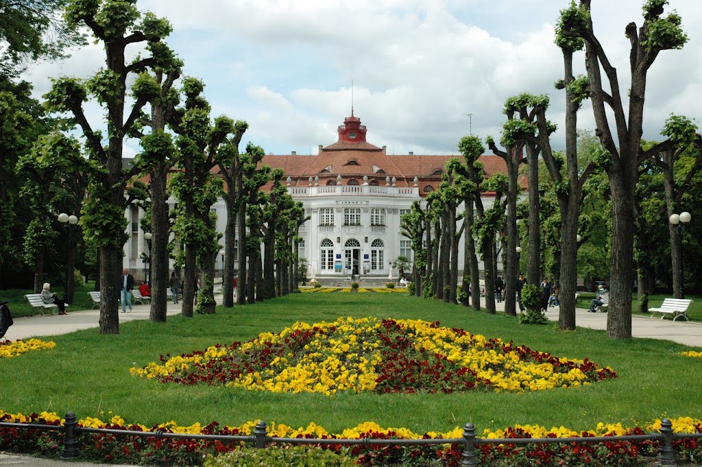 En Primavera - Karlovy Vary - Rep. Checa by Fernandose