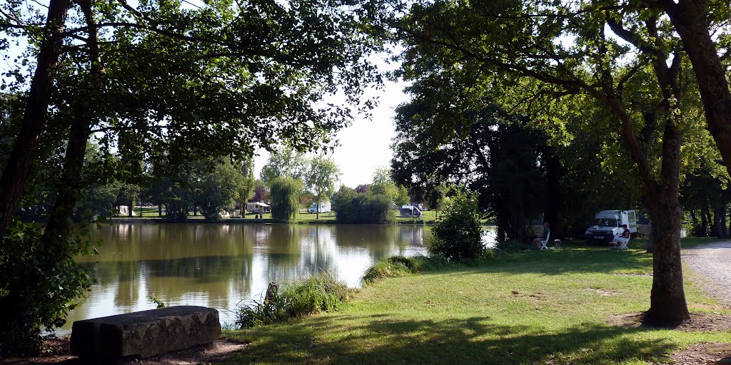 Etang Titard à St-Germain-du-B by Alain TREBOZ