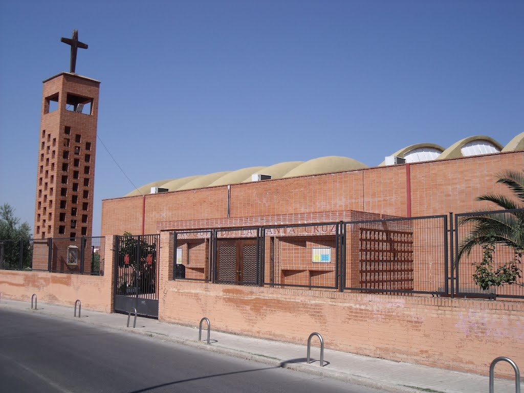 Parroquia de la Santa Cruz by Marcos Prieto García