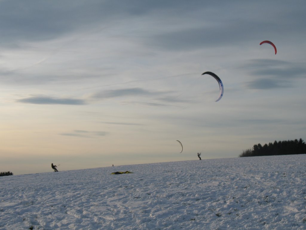 Snowkiting in radevormwald (3) by aufwind