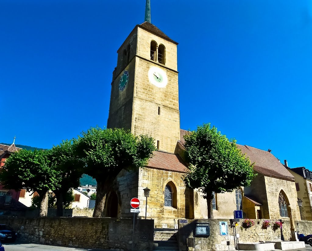 Le vieux bourg de Saint-Blaise (commune de Neuchâtel) by Magda GHALI