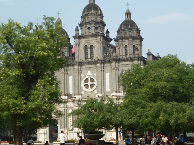 Wanfujing Cathedral / Eastern St. Joseph's Church - in close-up by Jürgen Weighardt