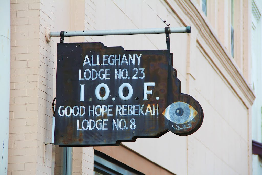 I.O.O.F. Building Sign by John MacKinnon