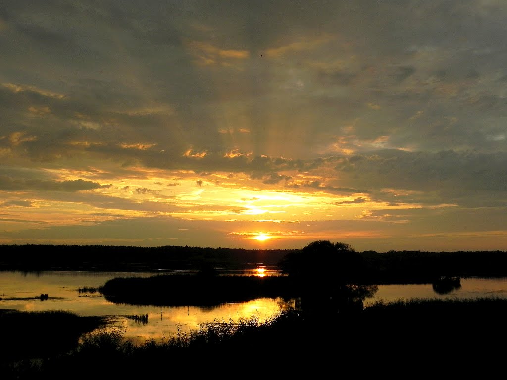 Sonnenuntergang am Tauerwiesenteich by Matthias Stark