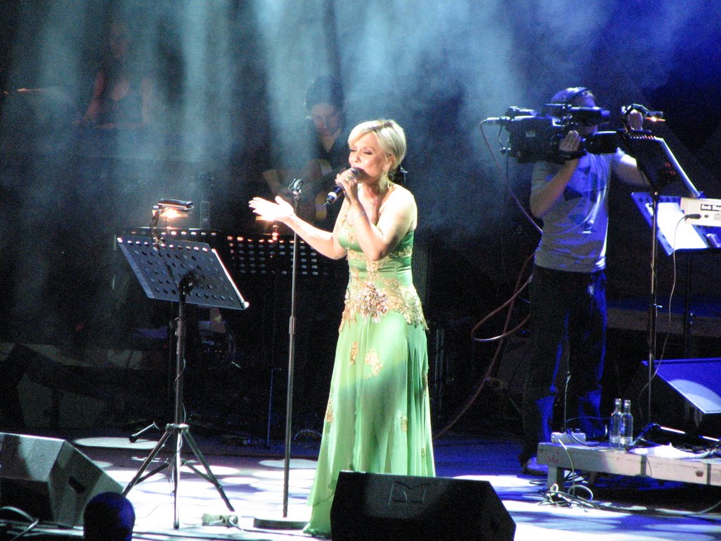 Googoosh in Oberhausen(Best of Iranian Singer) by MOHAMAD ROSHAN