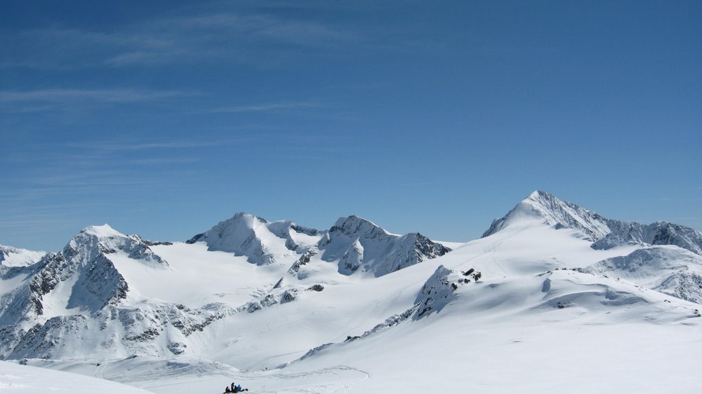 Panorama: Hintere Schwarze, Similaun and Marzelljoch by Goovi