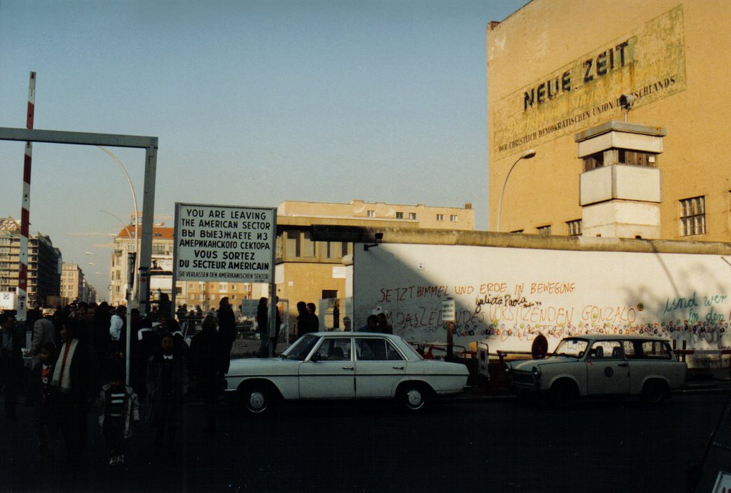 Berlin check point charlie 1993 11 Berlin by snowstorm snowflake