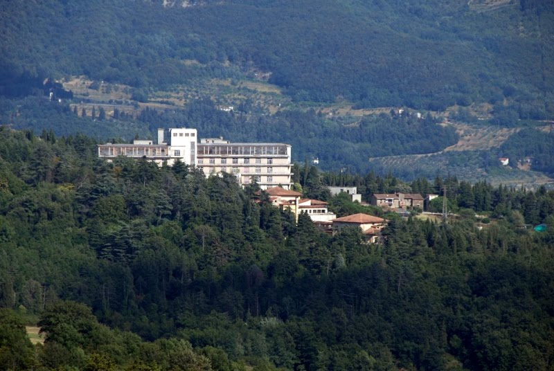 Ex Ospedale Banti, per la cura delle malattie polmonari , presso la strada statale Bolognese. by @+@^^=)(/&&%   :-)))))