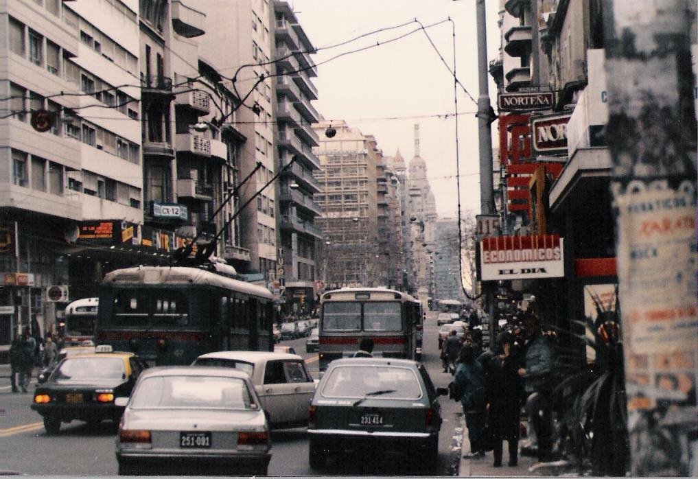 Centro da Cidade de Montevideo (1986) - Uruguai by Angelo Leonardo