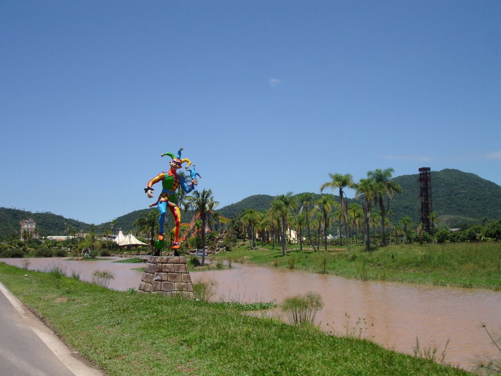 Beto Carrero World, Chegada by Ronald Petry