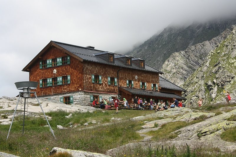 Zittauerhütte, Wildgerlostal by Leo Tukker