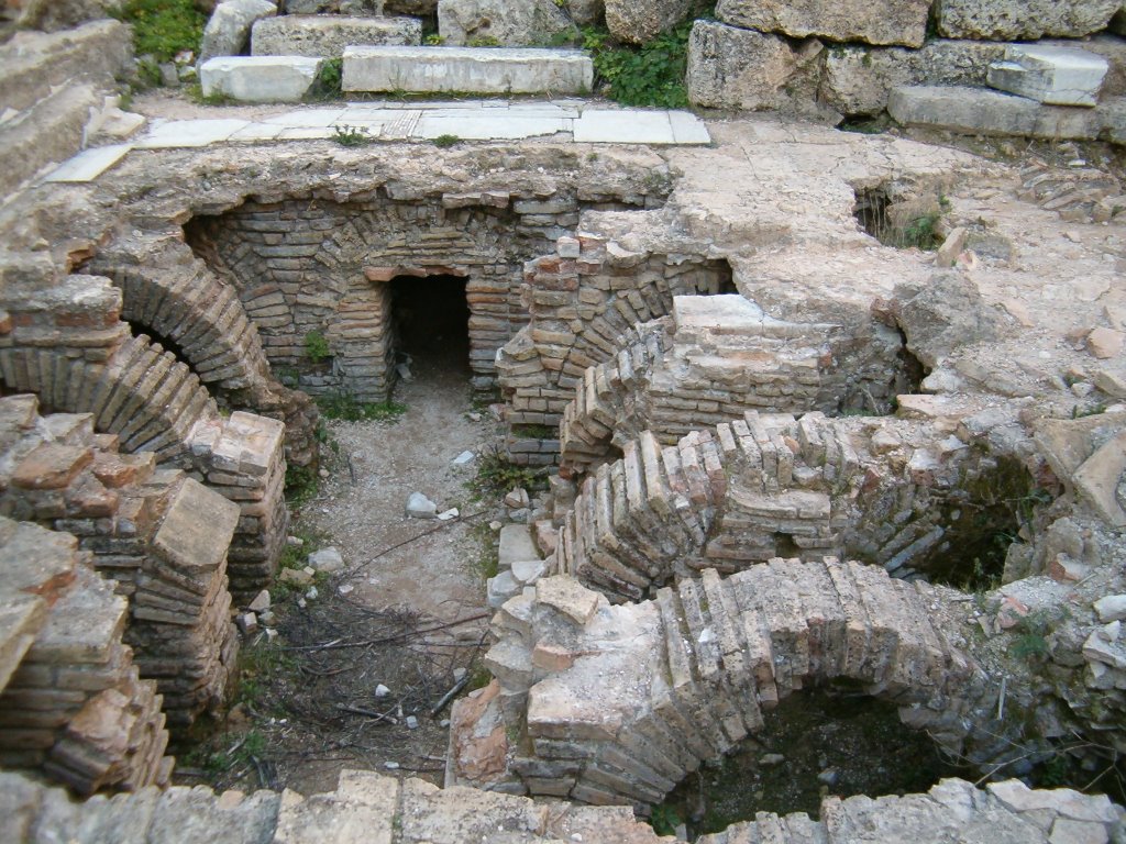 Perge - roman baths by ElenaT