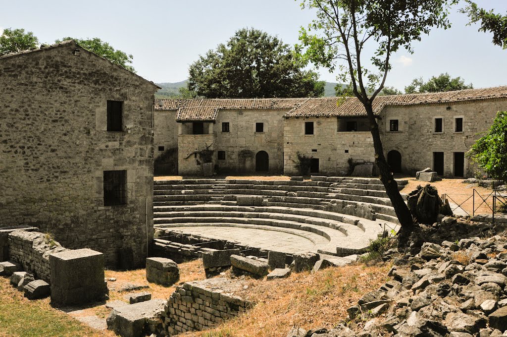 Veduta del Teatro e di edifici del Settecento. by ©Antonio Ricciardi