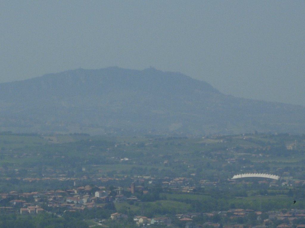 2007-05-11 San Marino dalla terrazza panoramica by Enrico Siboni