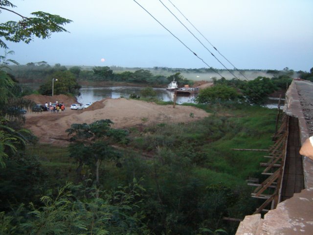 Obras na Ponte Rio Piquiri-Guaíra e Francisco Alves-PR by Claudirene