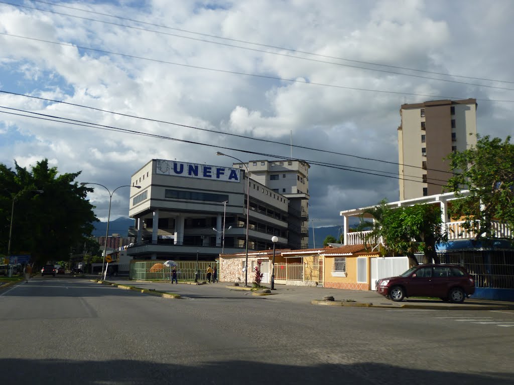 UNEFA UNIVERSIDAD. Naguanagua. (2012) by Oscar Jesus Medina Dacosta