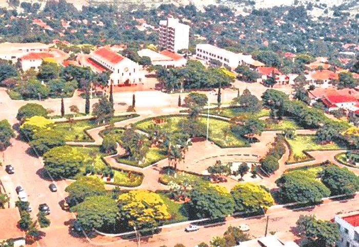 Praça de Centenário do Sul by rafiuskss